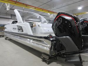 Avalon Excalibur Elite Windshield Twin 500R 2025 Avalon Excalibur Elite Windshield Twin 500R 1