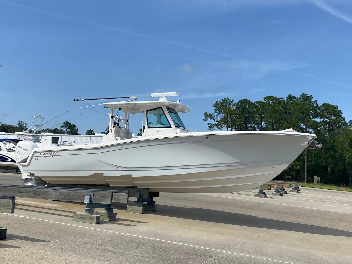 2021 Caymas 341 CC