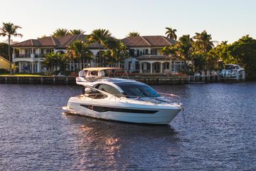 2018 Galeon 560 Sky