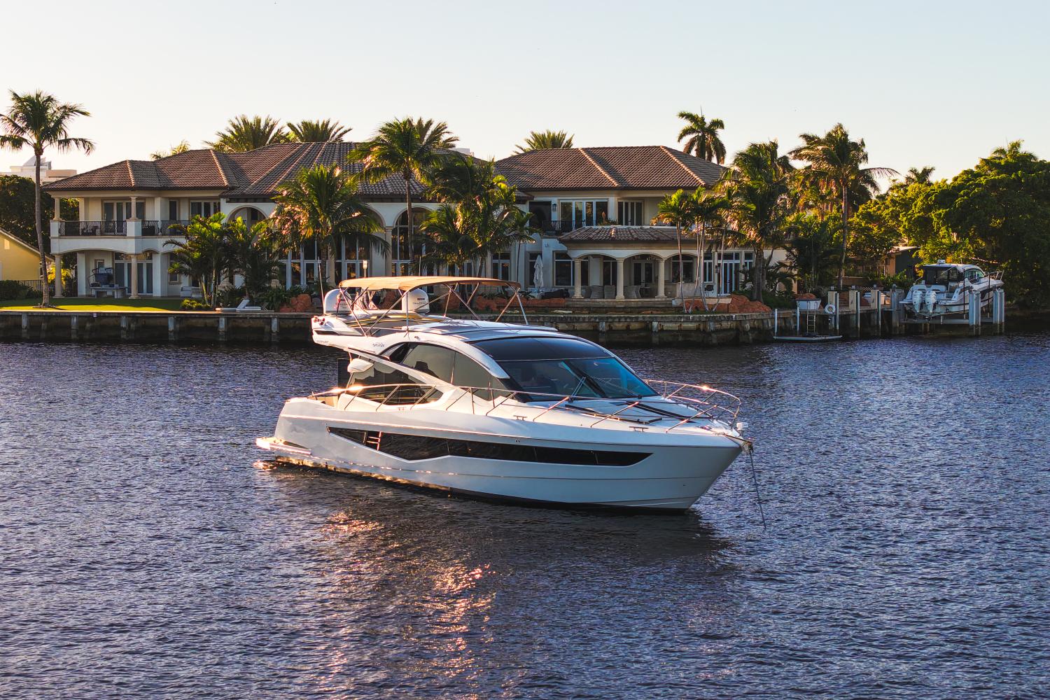 2018 Galeon 560 Sky