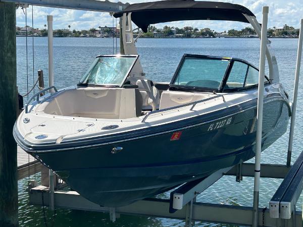 Chaparral 227 SSX 2016 Chaparral 227 SSX