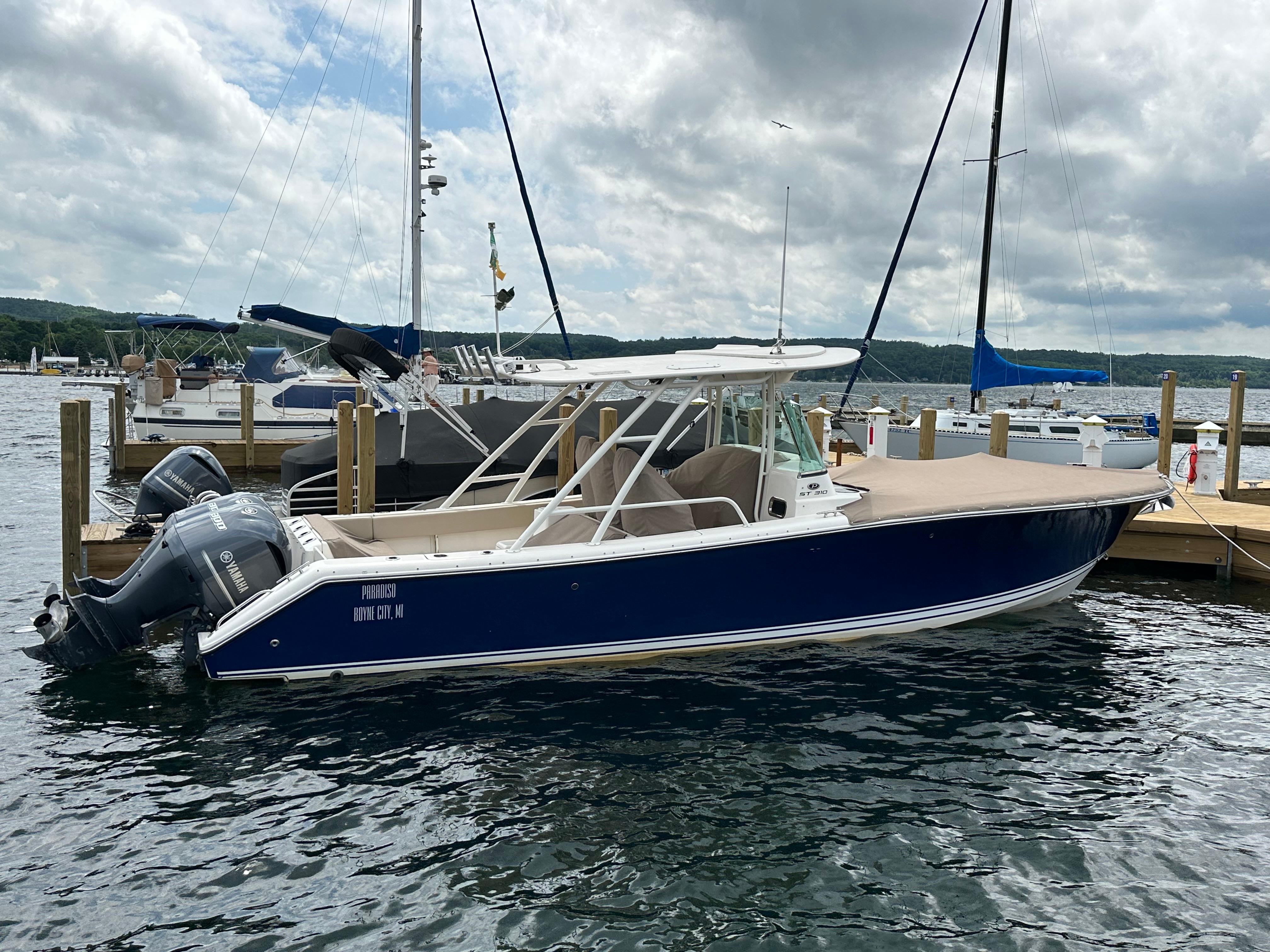 2015 Pursuit ST 310 Sport