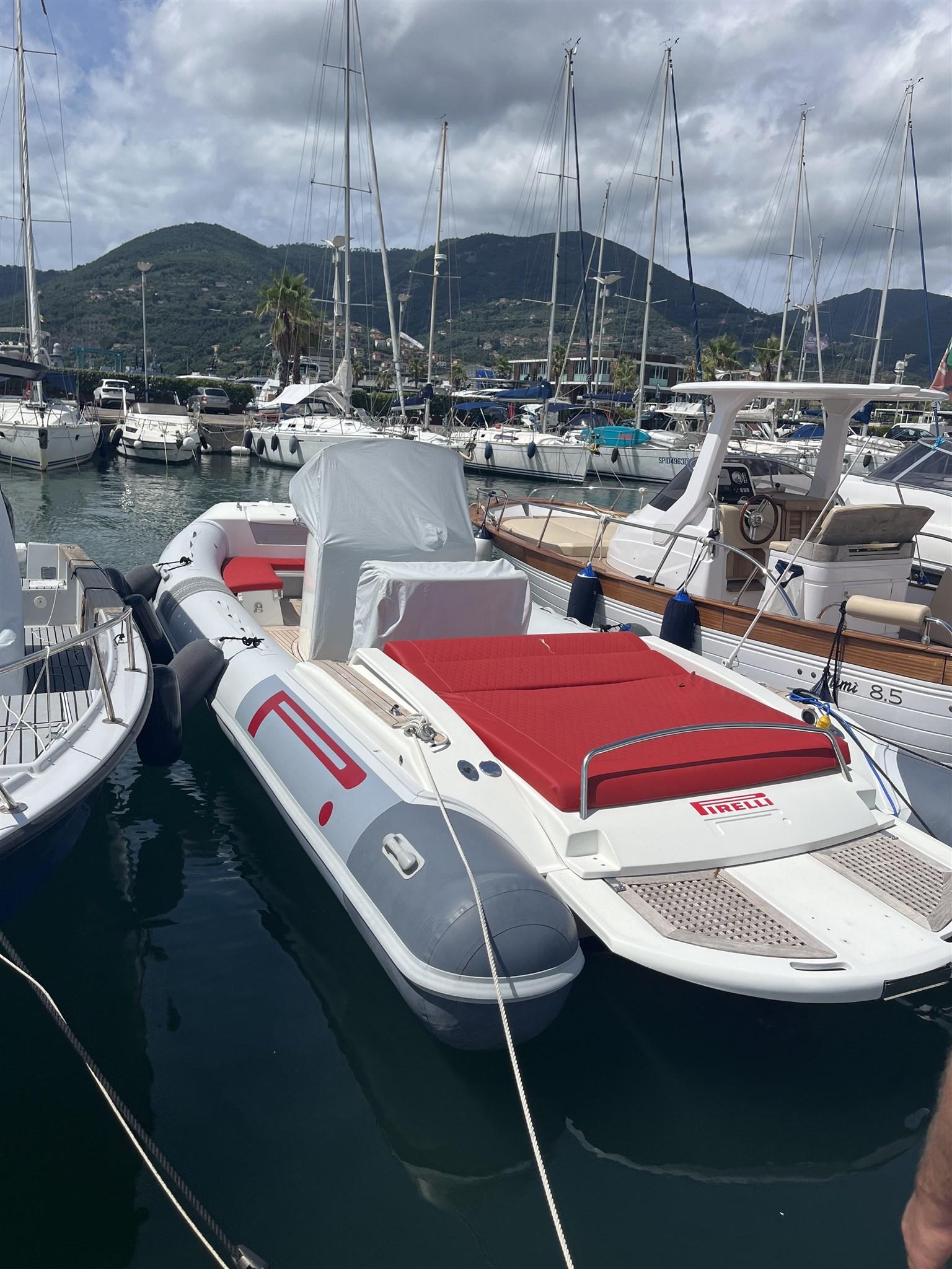 2019 Pirelli Pzero 880 Sport
