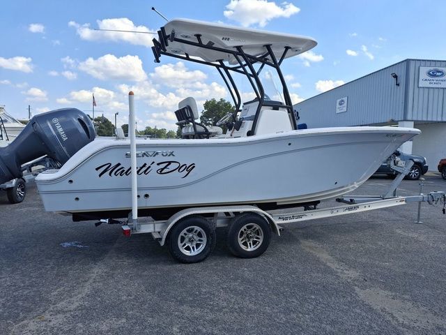 2021 Sea Fox 228 Commander