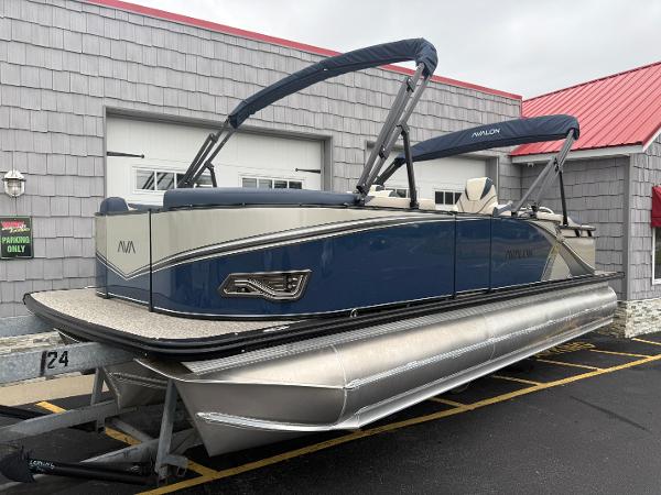 2025 Avalon 2385 LSZ Quad Lounger, Tri Toon, High Performance