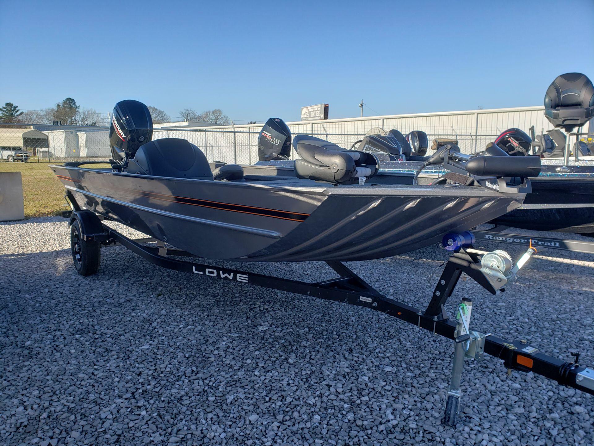 Lowe bass store boats