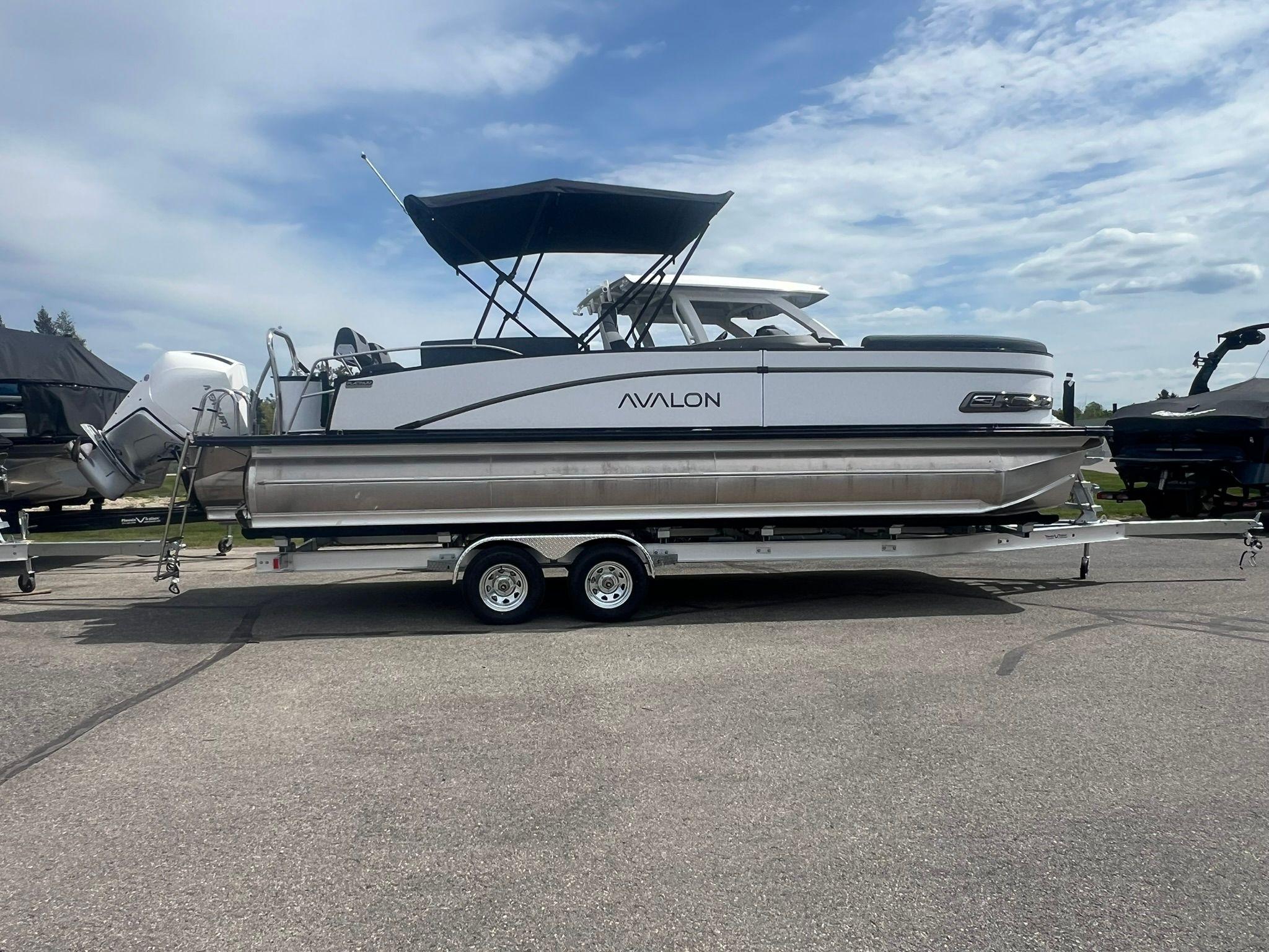 2025 Avalon Catalina Platinum Quad Lounge Shift 2585