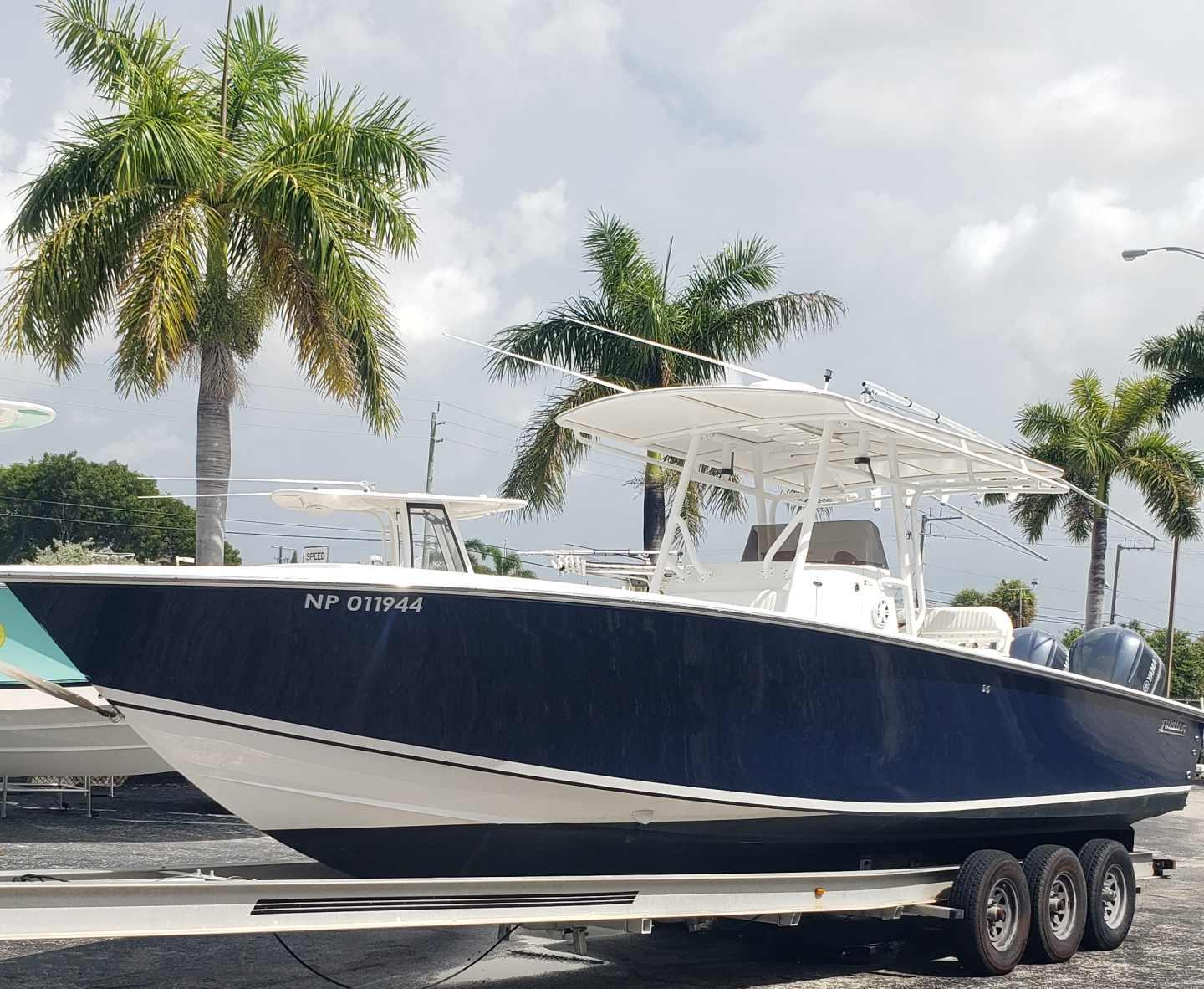 2003 Jupiter 31 Center Console