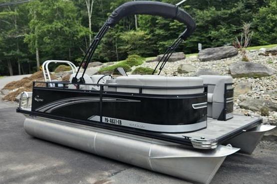 2022 Apex Marine Qwest