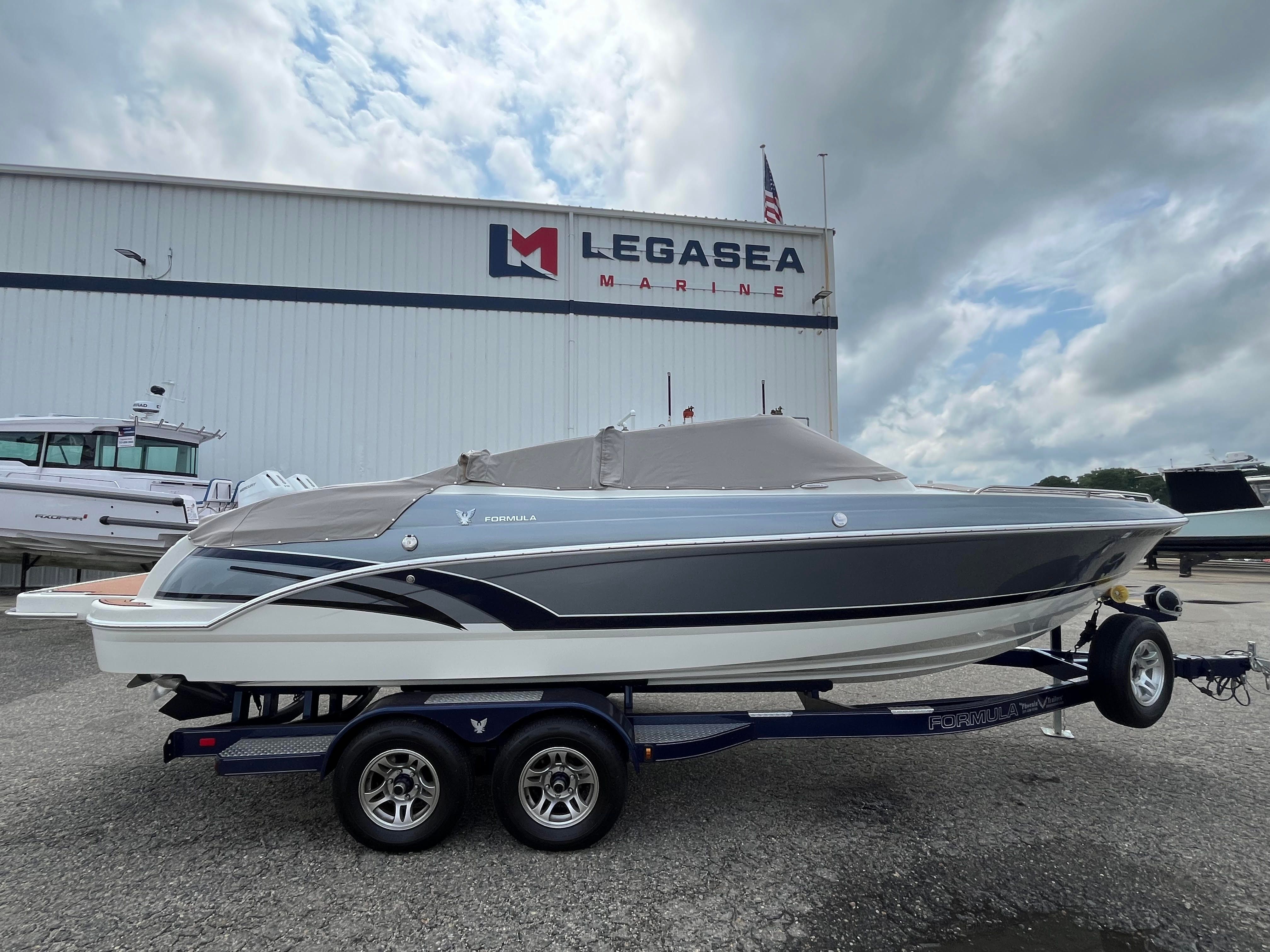2016 Formula 240 Bowrider