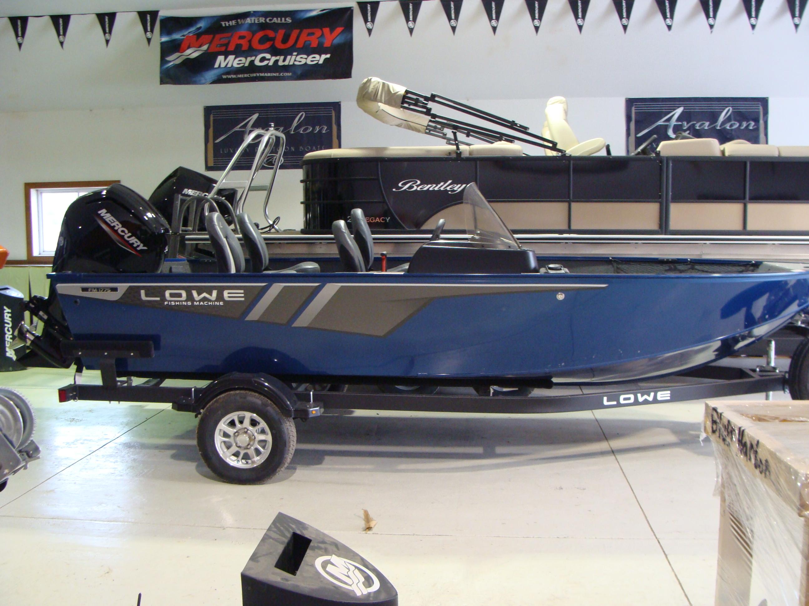 Lowe Fishing Machine 1775