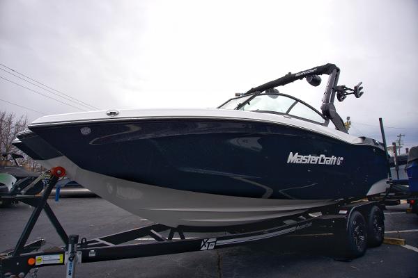 2024 MasterCraft XT22