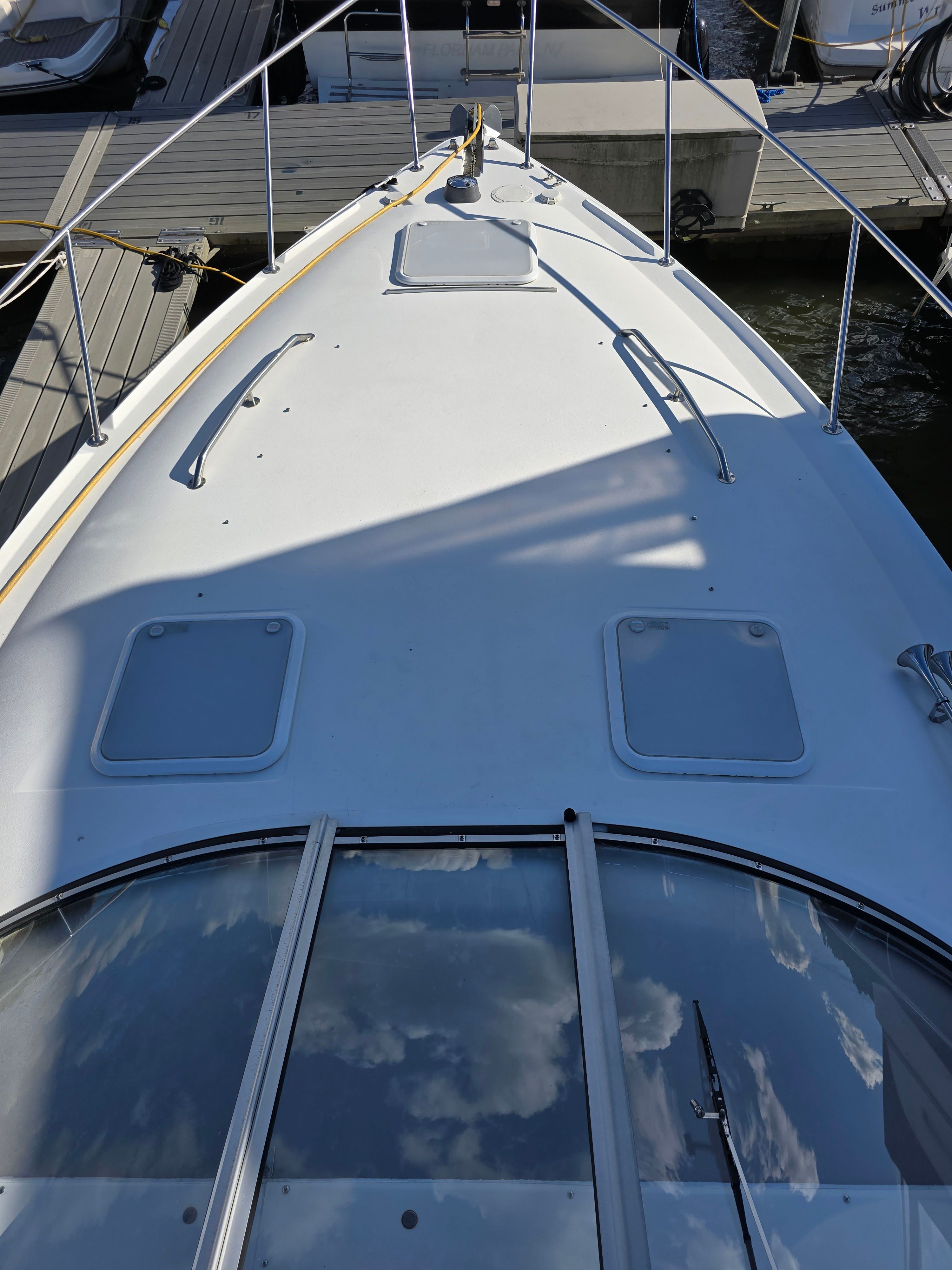 2004 Larson Cabrio 330