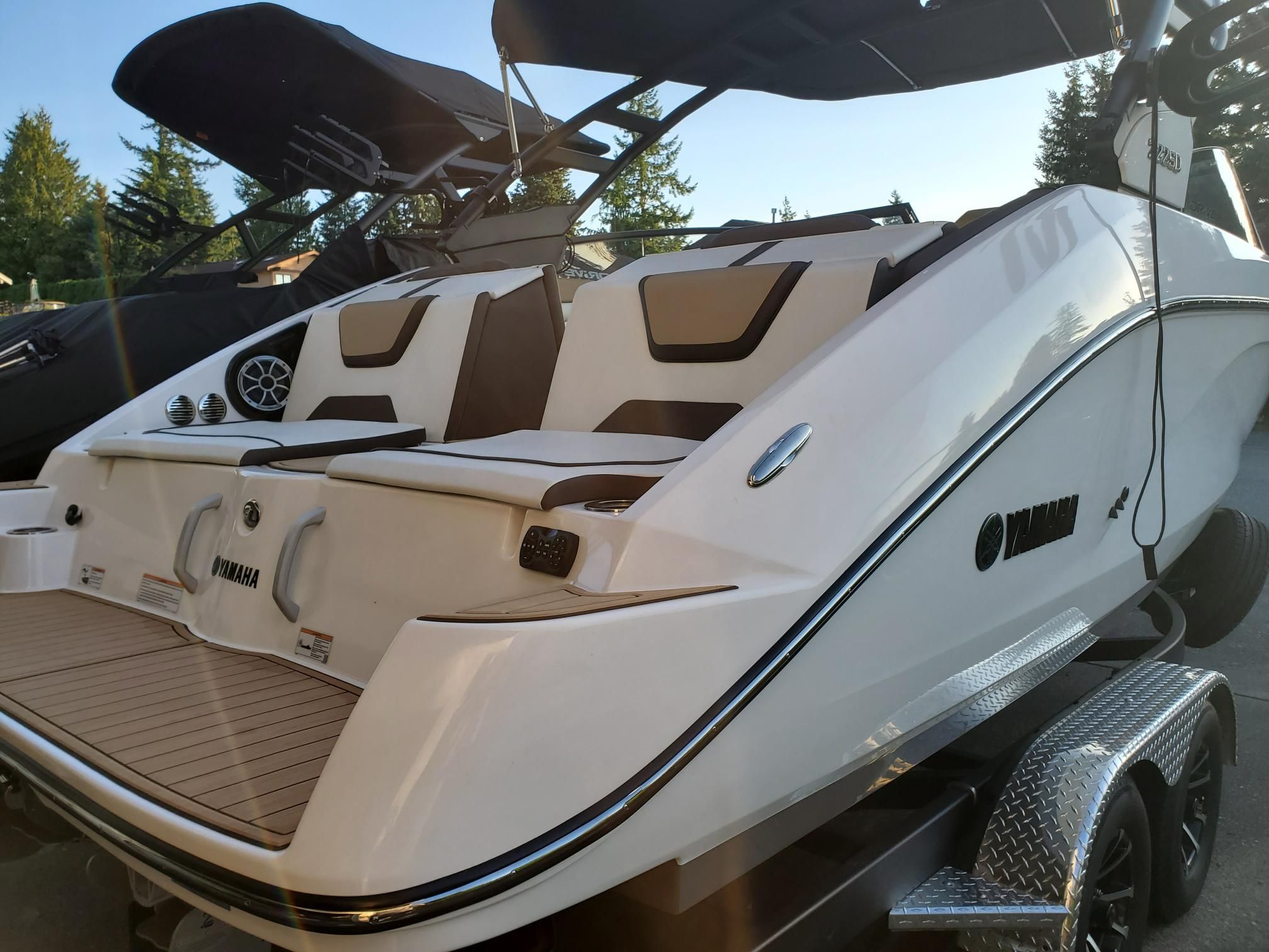 2023 Yamaha Boats 222SD