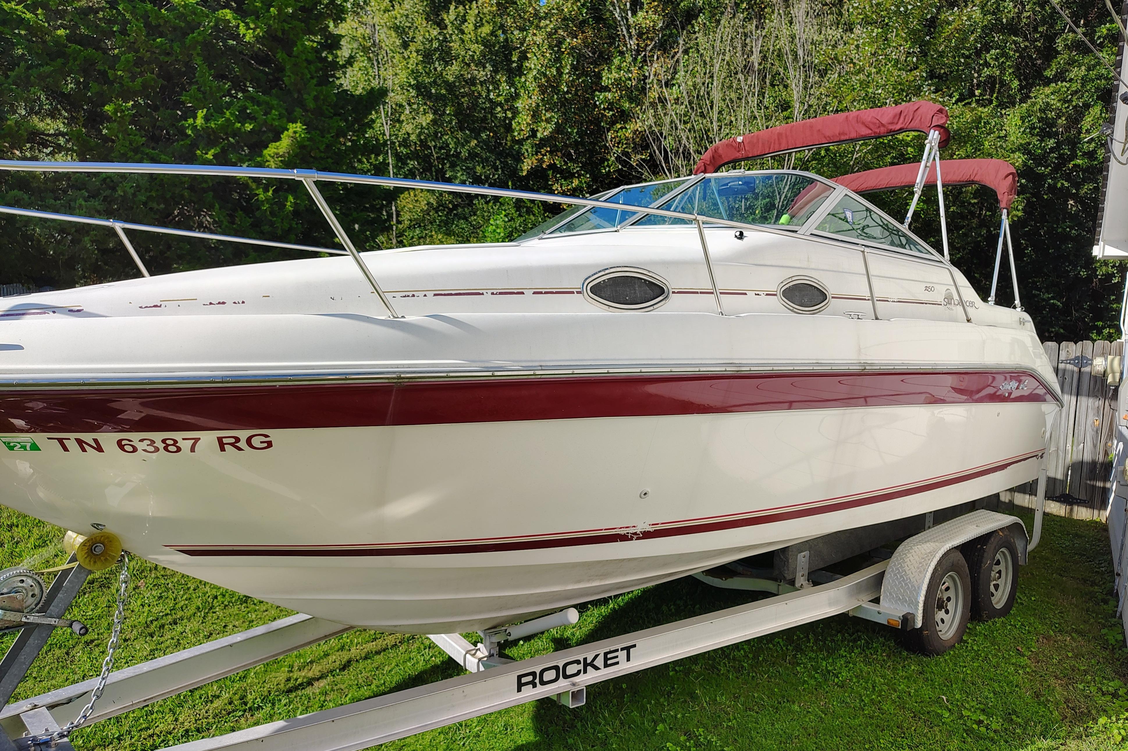 1995 Sea Ray 250 Sundancer