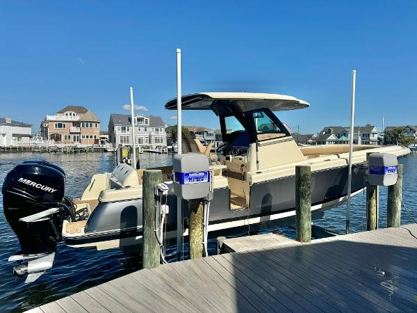 2021 Chris-Craft Catalina 30