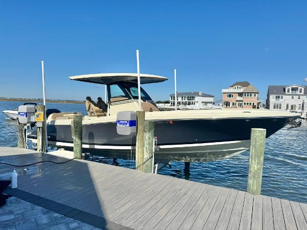 2021 Chris-Craft Catalina 30