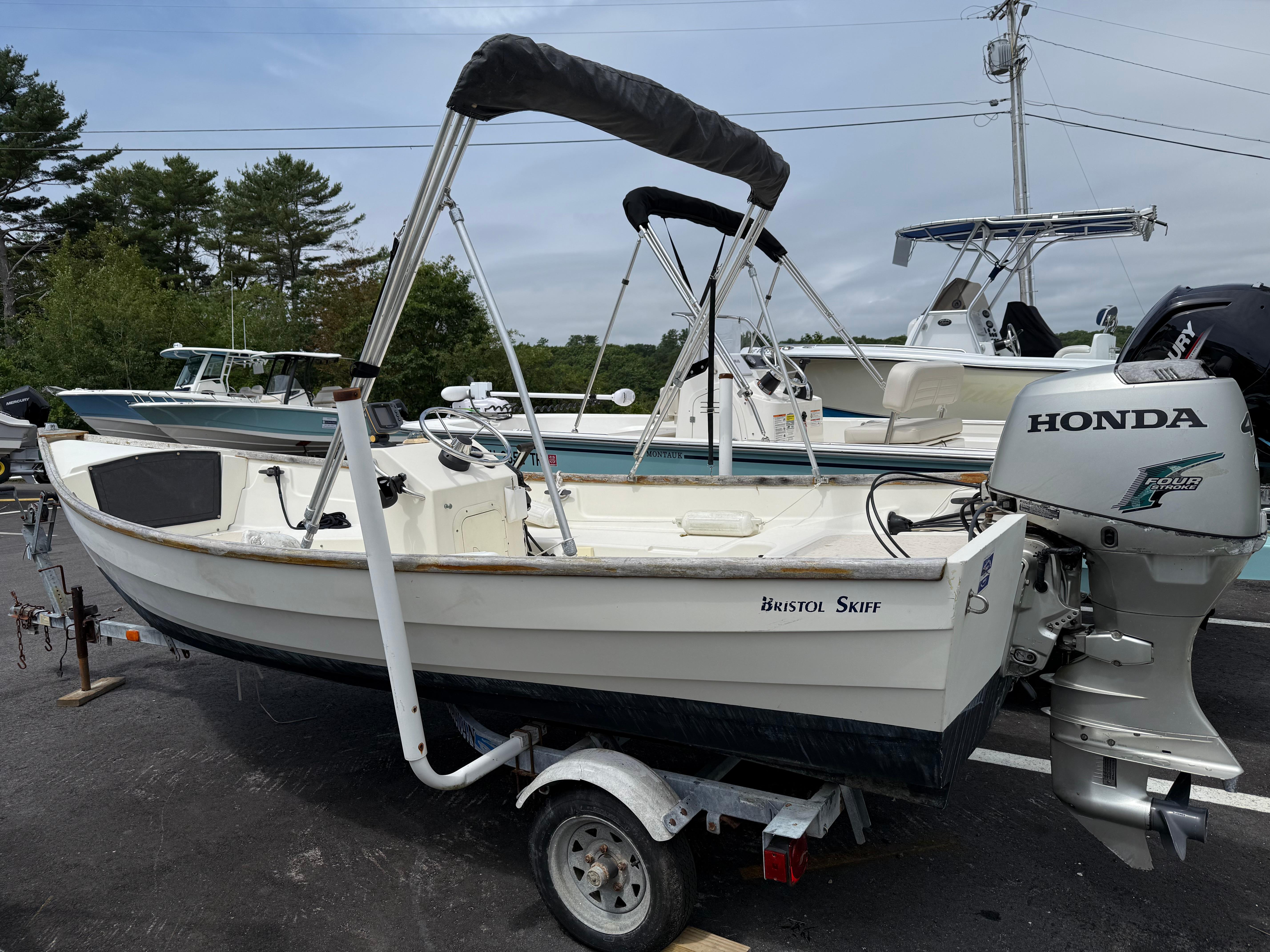 2001 Bristol Skiff 17