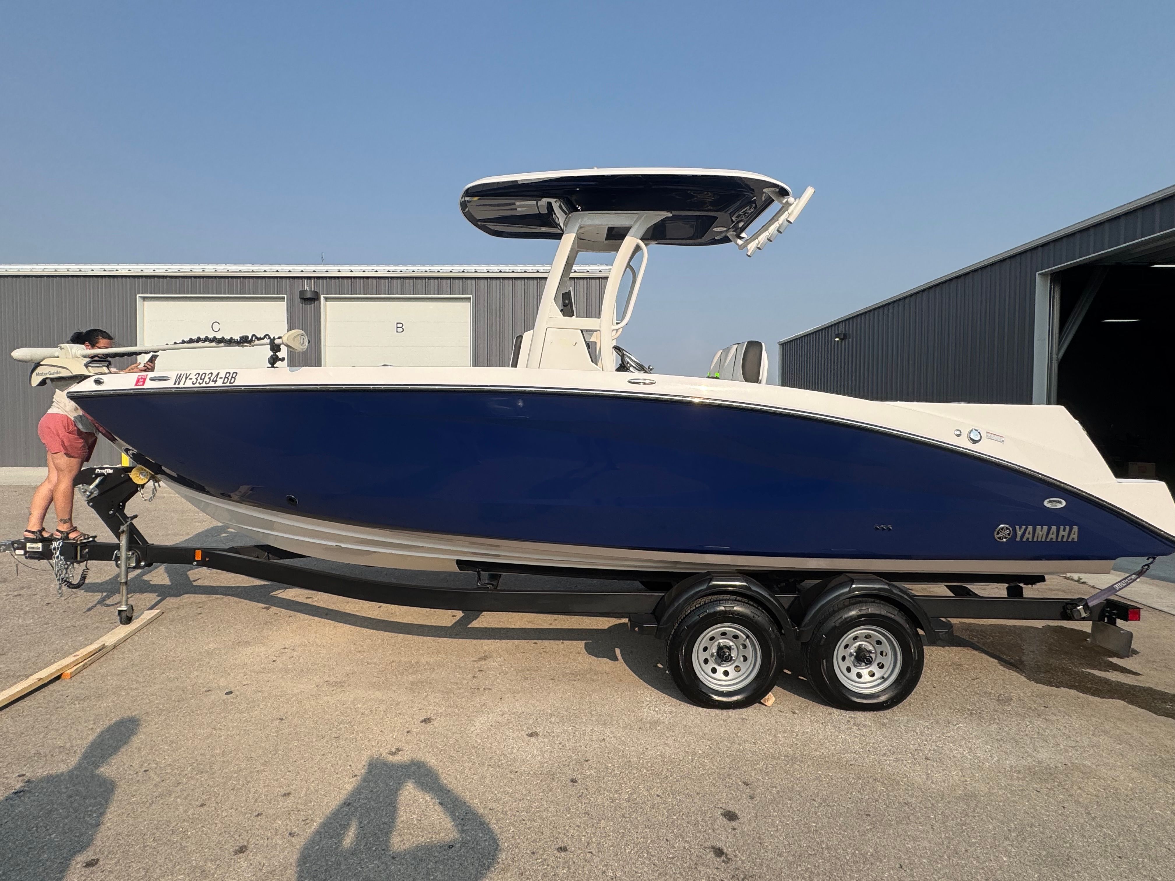 2022 Yamaha Boats 255 FSH Sport E