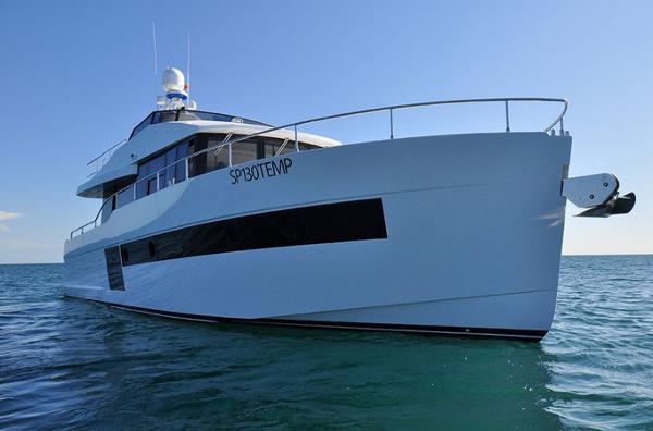 Sundeck Yachts 550 Manufacturer Provided Image: Sundeck 550
