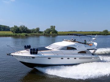 2001 Fairline Squadron 55