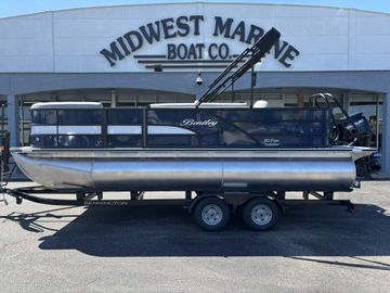2026 Bentley Pontoons 200 Fish N Cruise