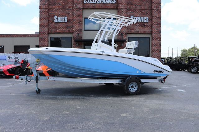 Yamaha Boats 195 FSH SPORT-POWDER BLUE