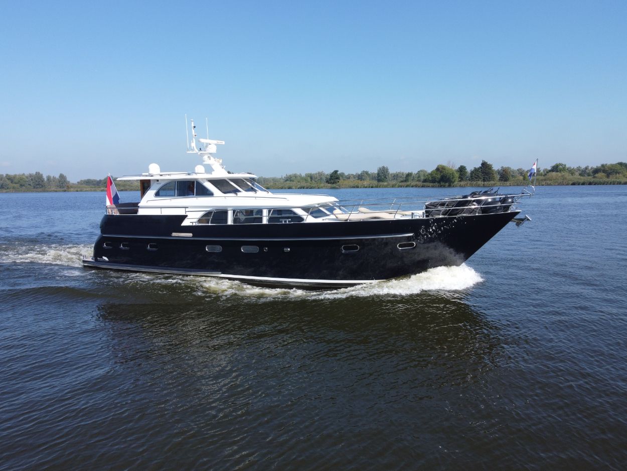 2007 Valk Continental 1500