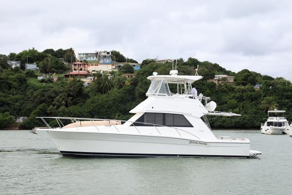 Riviera Flybridge Convertible