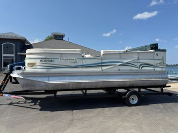 2000 Playbuoy Yachtsman - 21'