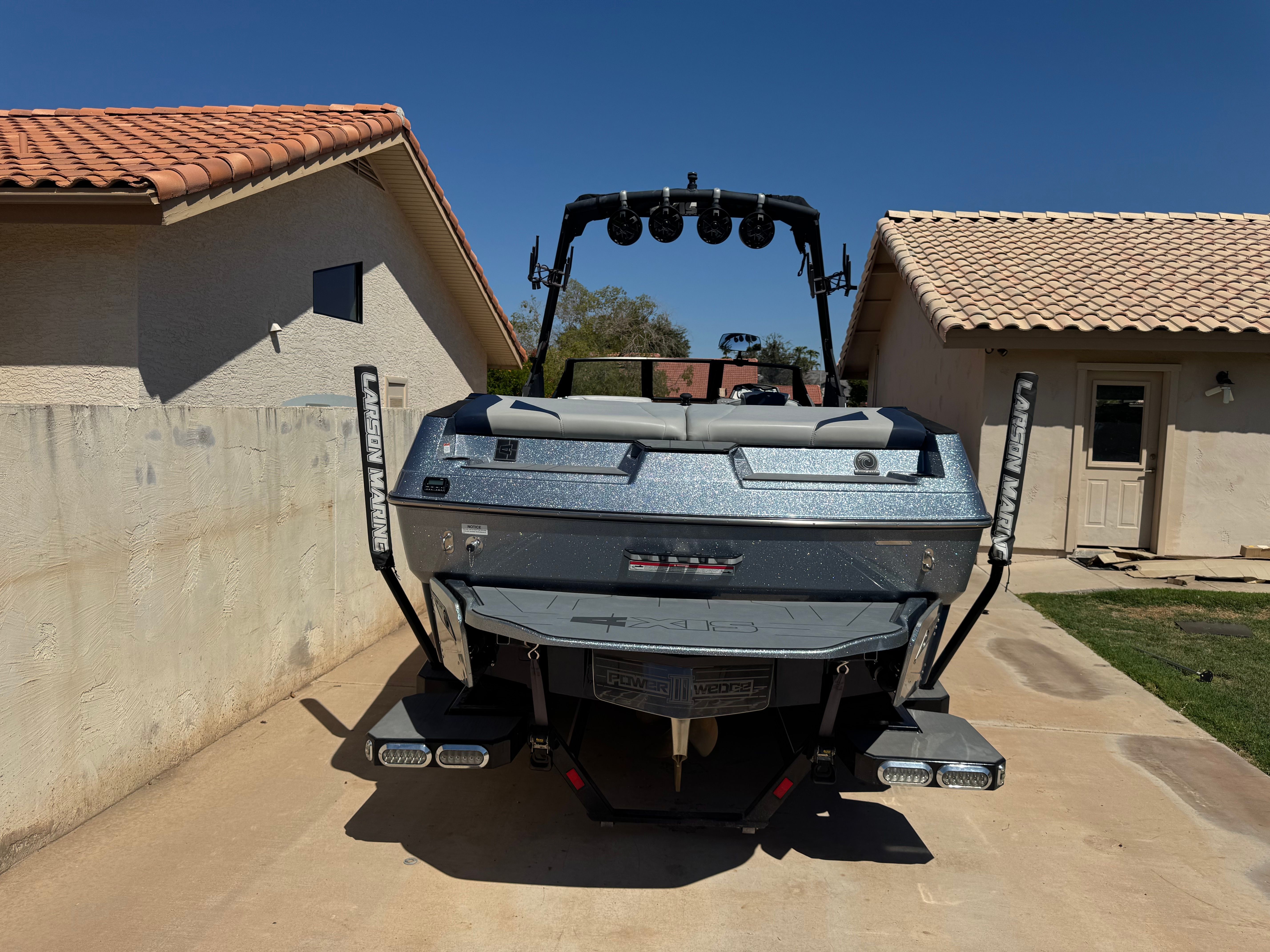 2021 Axis T23