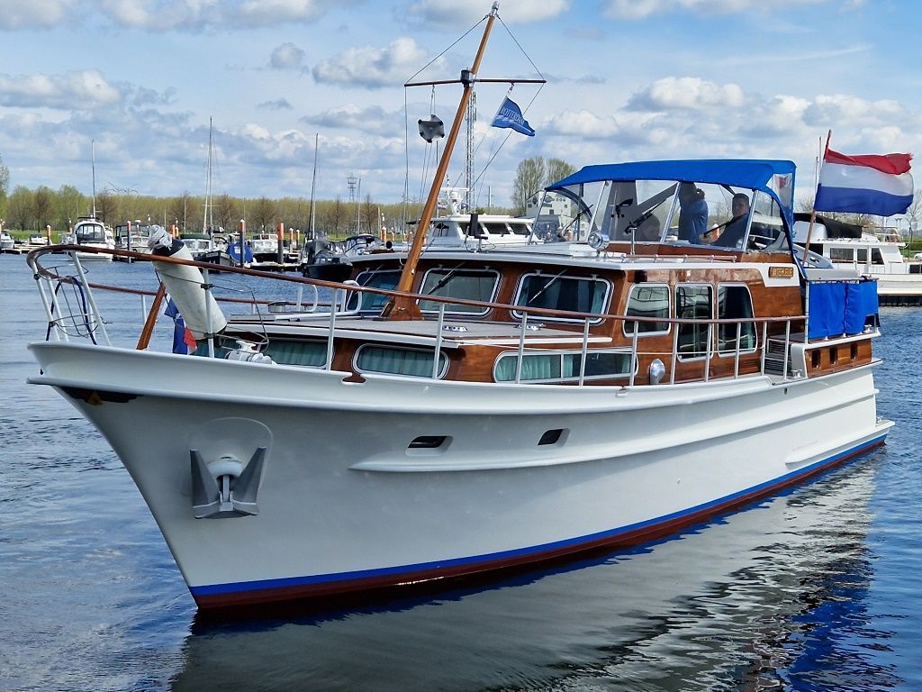 1988 Super Van Craft 12.60