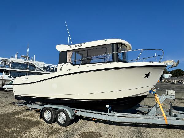 2013 Quicksilver 675 Pilothouse