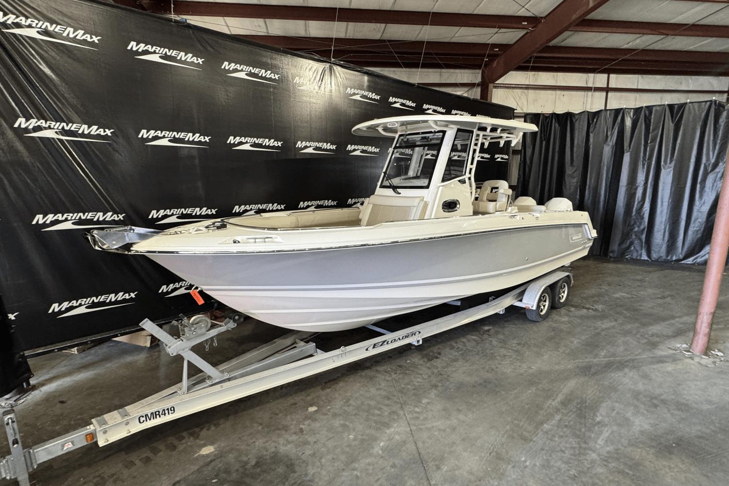 Boston Whaler 250 Outrage