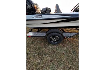 2024 Triton 179 TrX