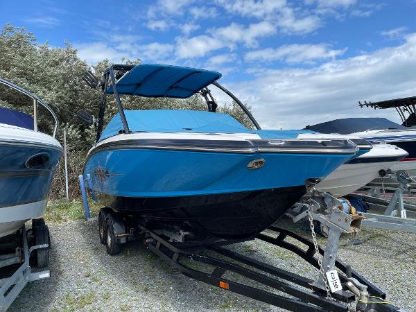 2009 Chaparral Sunesta 244 Xtreme