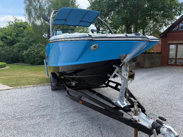 2009 Chaparral Sunesta 244 Xtreme