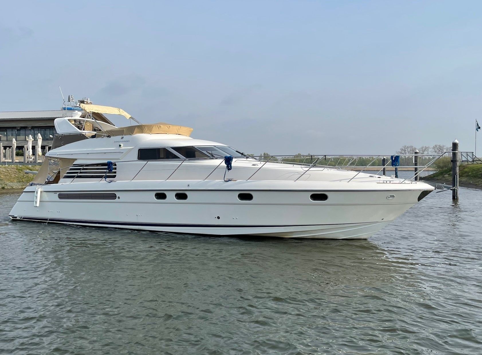 1995 Fairline Squadron 56
