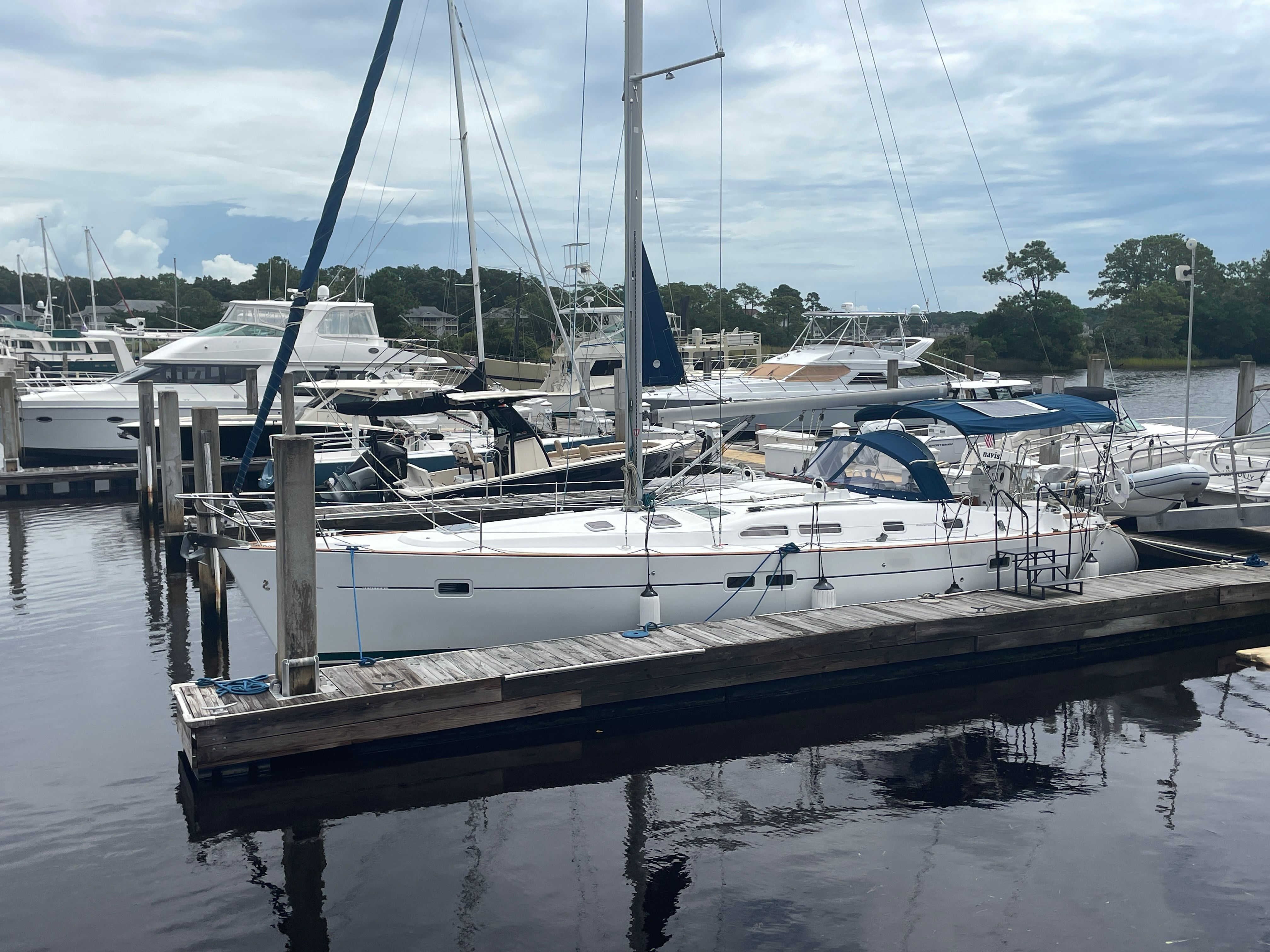 2007 Beneteau 423