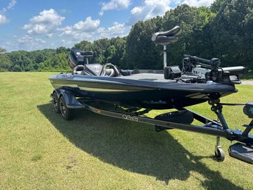 2017 Bass Cat Cougar