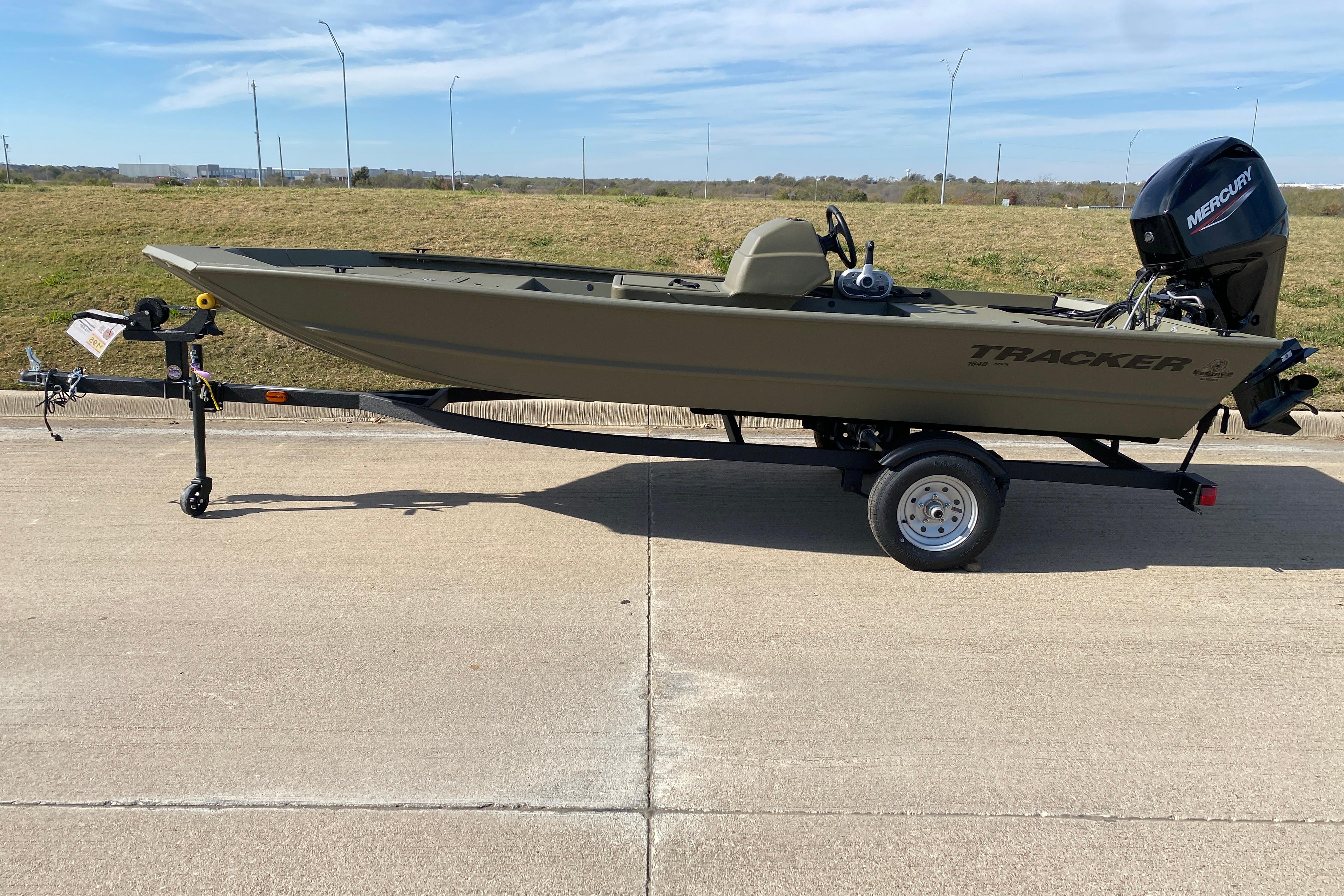 2026 Tracker Grizzly 1648 SC