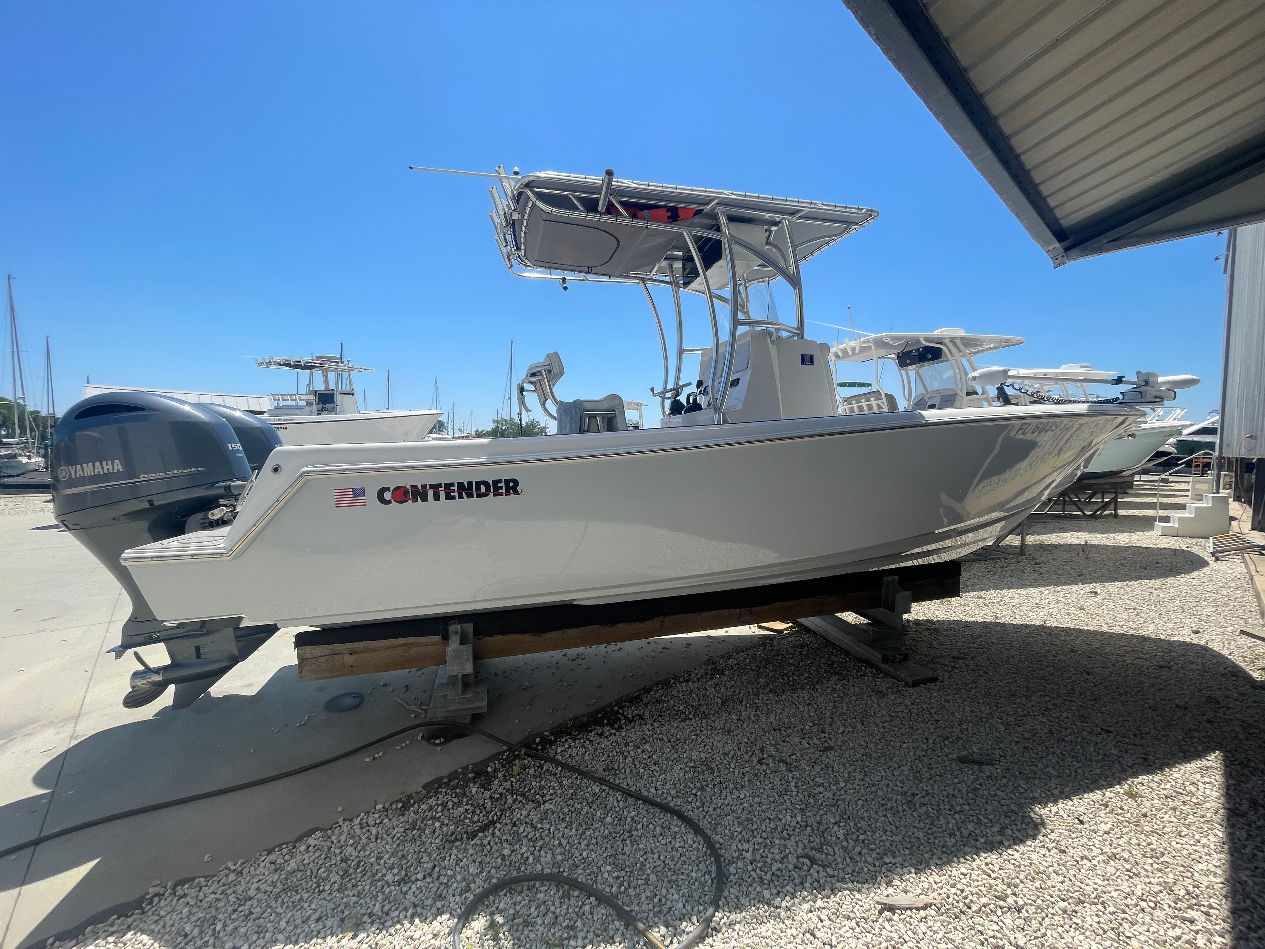 Contender 25 Tournament 2022 Contender 25 Tournament boat with Yamaha engine on dry dock.