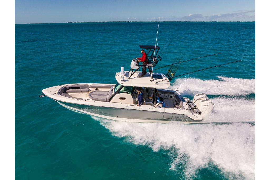 2025 Boston Whaler 360 Outrage