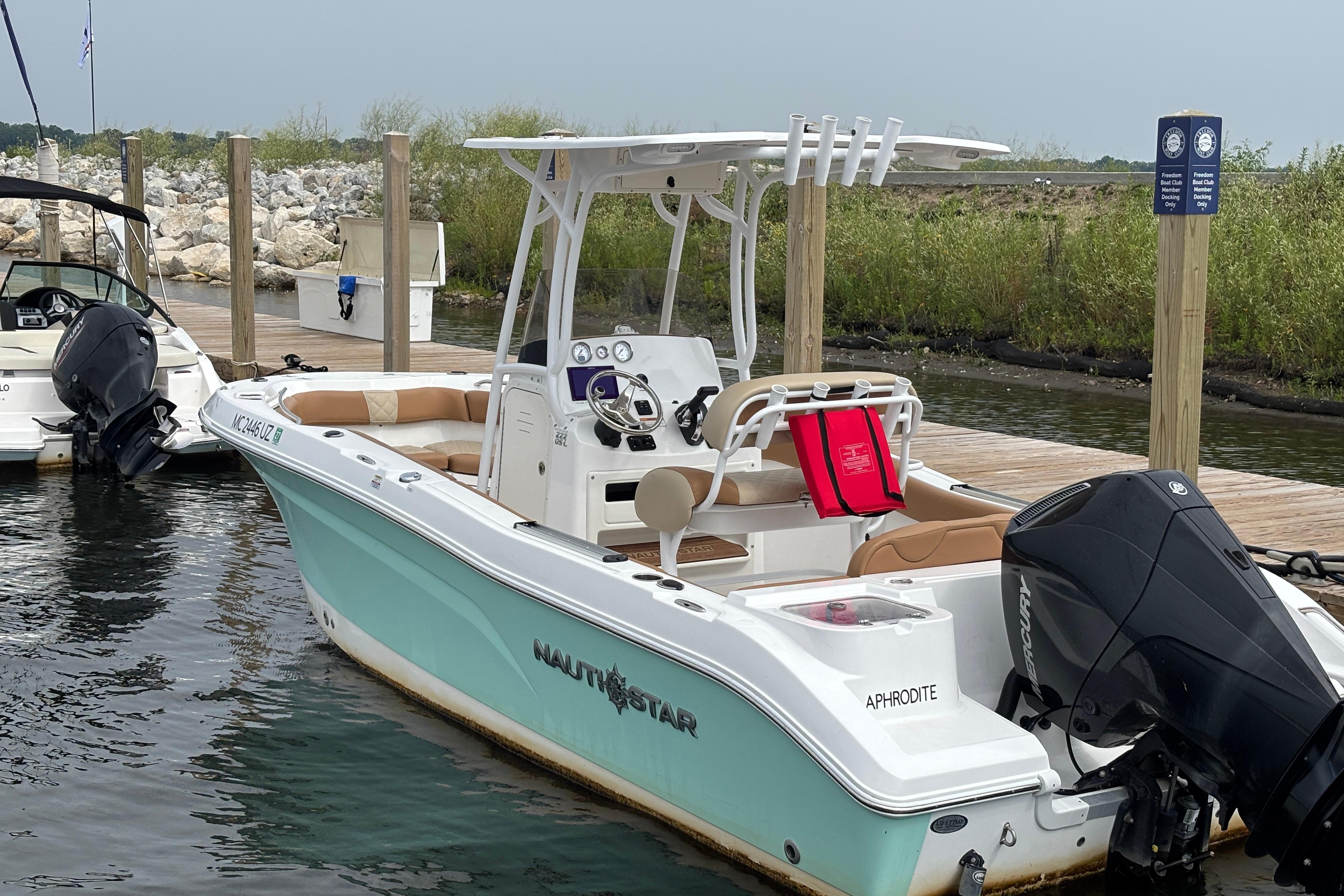 2024 NauticStar 222OSL