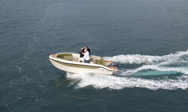 2024 Nireus AZZARA 49s