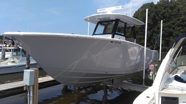 2022 Sportsman Open 302 Center Console