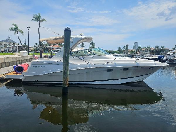 2005 Four Winns 378 Vista