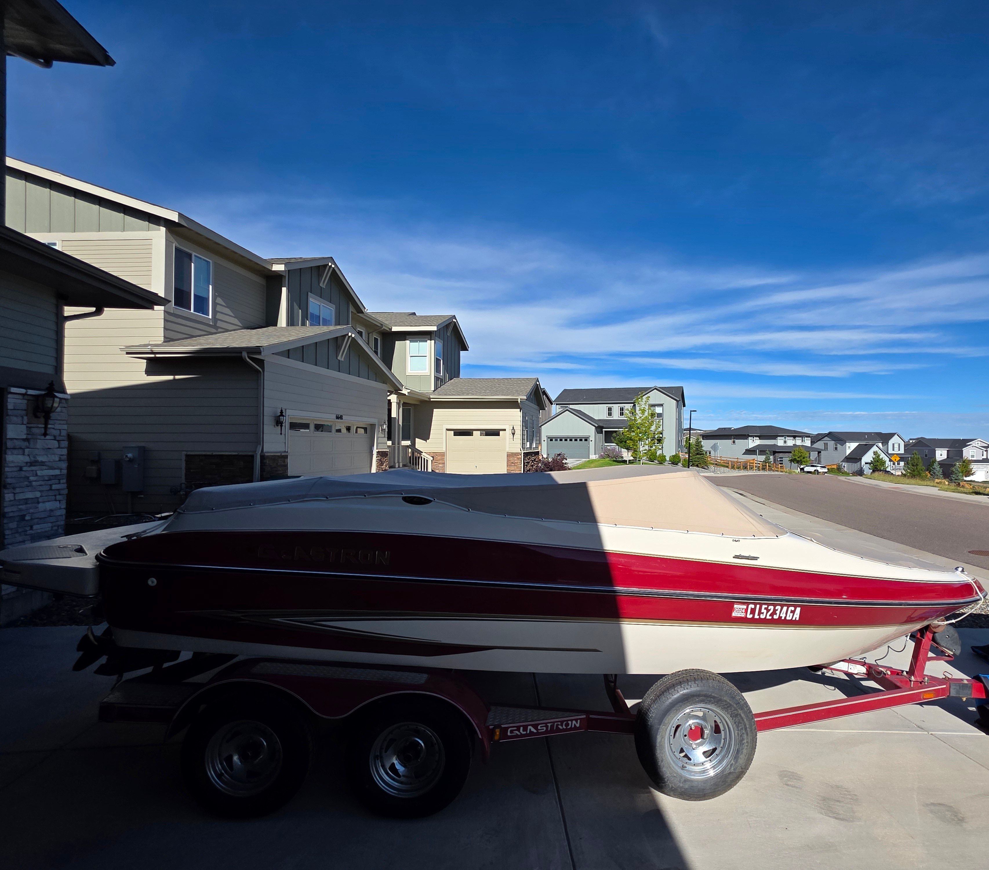 2005 Glastron GX 205