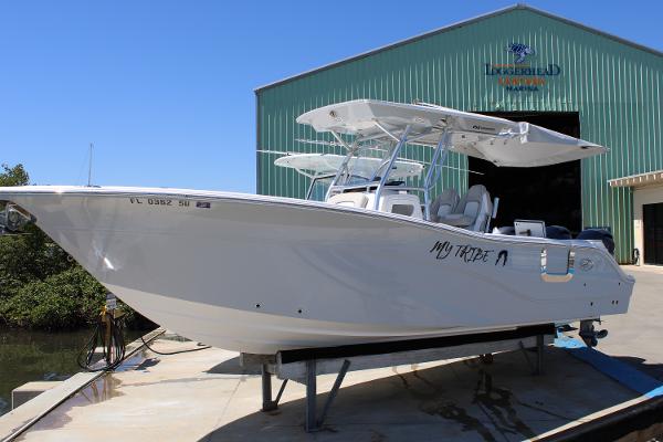 2021 Sea Fox 268 Commander