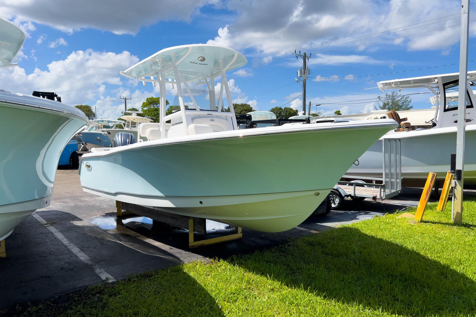 2024 Sea Hunt Ultra 229, Fort Lauderdale Florida - boats.com